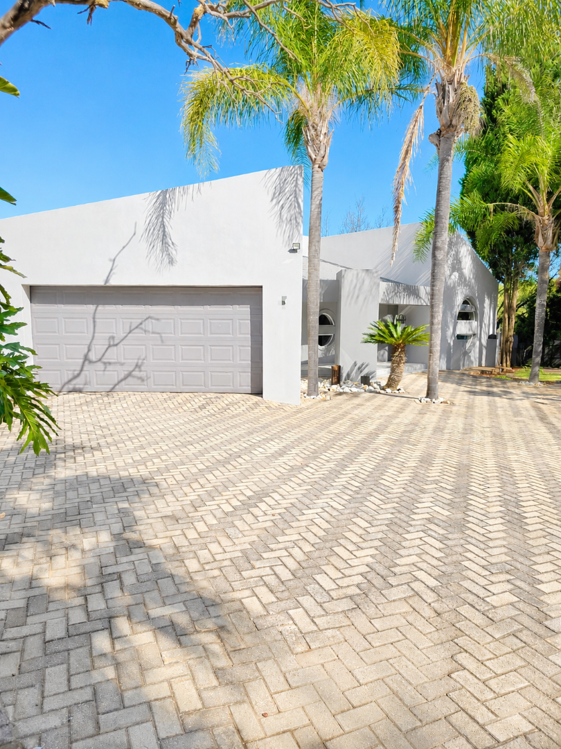 4 Bedroom Property for Sale in Wilkoppies North West